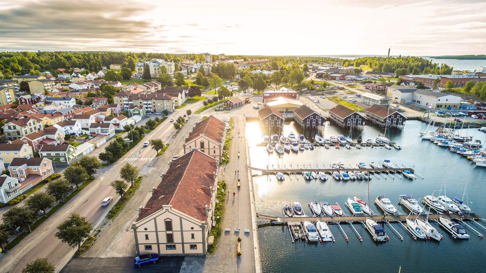 Flygfoto - Vyer från luften i Hudiksvall, Söderhamn och Hälsingland
